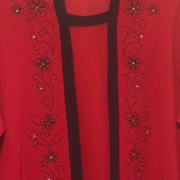 Plus sweater - Picture 2 of 3